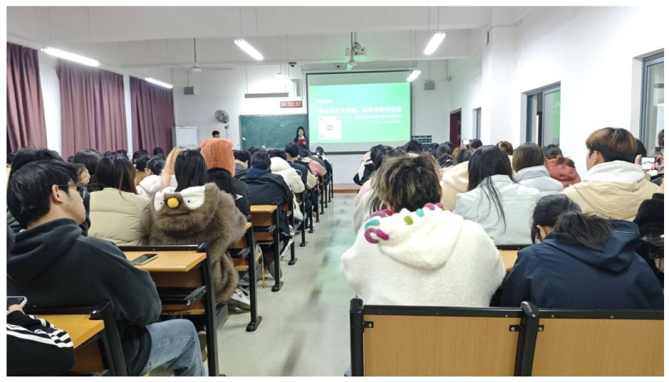 【院系动态】扬文法优良学风，拓公考编考坦途 ——文法学院学风建设与职业规划讲座